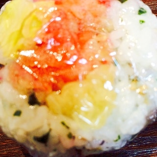 生姜の天ぷらと梅しそワカメのおにぎり